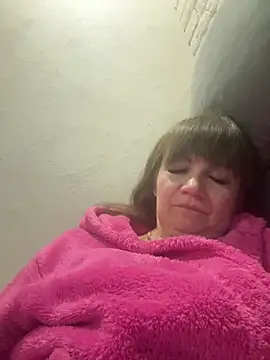 Butterfly8385 online show from April 3, 2026, 10:41 pm