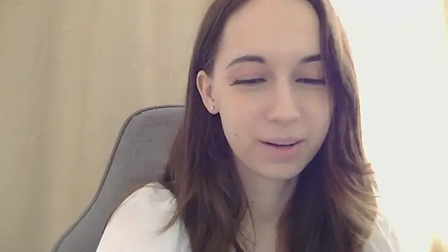 VeraLush online show from March 6, 2026, 1:07 pm