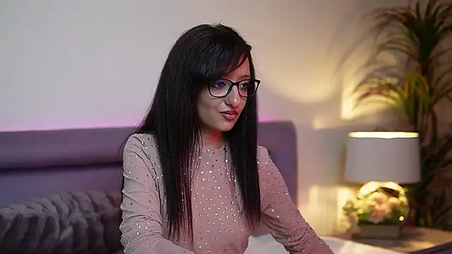 JoelleApril online show from October 17, 2025, 8:55 pm