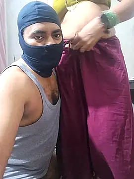 Snapshot of Yourchuddakadbhabhi chatting on August 5, 2026, 5:27 pm Yourchuddakadbhabhi online show from August 5, 2026, 5:27 pm
