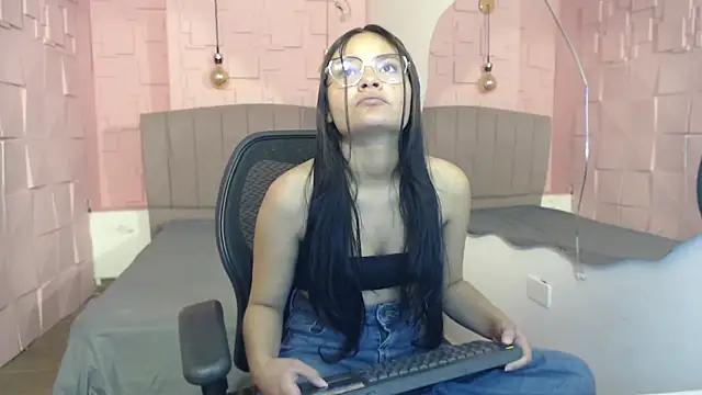 Snapshot of _kita chatting on October 21, 2025, 2:07 pm kita online show from October 21, 2025, 2:07 pm