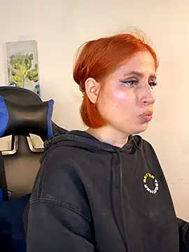 Adeline 1 online show from October 27, 2025, 9:41 pm