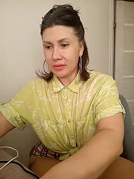 Ambika beauty online show from March 16, 2026, 6:06 am