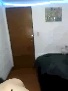 issa bunny online show from October 12, 2025, 3:16 am