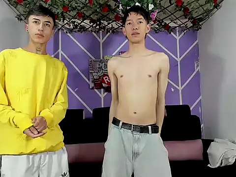 heyy noah11 online show from February 8, 2026, 1:36 pm