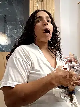 Snapshot of Belindamuller chatting on February 16, 2026, 11:34 pm Belindamuller online show from February 16, 2026, 11:34 pm