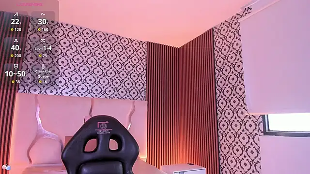 BEELLA TAY1 online show from April 16, 2026, 12:17 pm