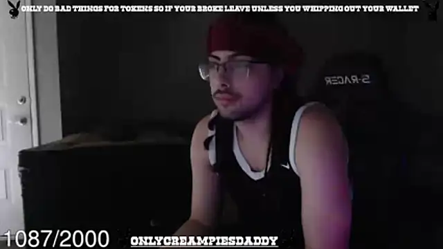 Snapshot of onlycreampiesdaddy chatting on May 16, 2026, 10:30 pm onlycreampiesdaddy online show from May 16, 2026, 10:30 pm