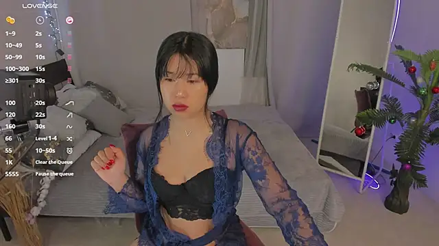 Erika Kim online show from January 11, 2026, 6:51 am