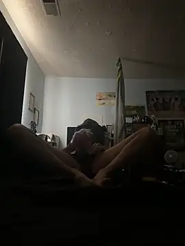 Snapshot of Feetwolf0 chatting on June 14, 2026, 1:46 pm Feetwolf0 online show from June 14, 2026, 1:46 pm