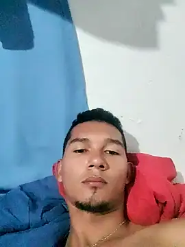 Snapshot of Rayangiss chatting on February 13, 2026, 11:01 pm Rayangiss online show from February 13, 2026, 11:01 pm