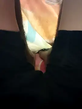 Snapshot of Rayangiss chatting on February 22, 2026, 7:45 pm Rayangiss online show from February 22, 2026, 7:45 pm