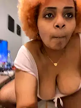 Snapshot of MaRiaSpYce chatting on October 27, 2025, 1:42 am MaRiaSpYce online show from October 27, 2025, 1:42 am