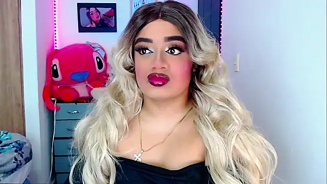 Sofiabigcock22 online show from November 5, 2025, 11:27 pm