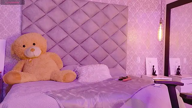 CARO ADAMS1 online show from February 21, 2026, 11:00 am