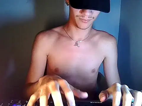 Santyingreg0 online show from October 23, 2025, 9:57 pm