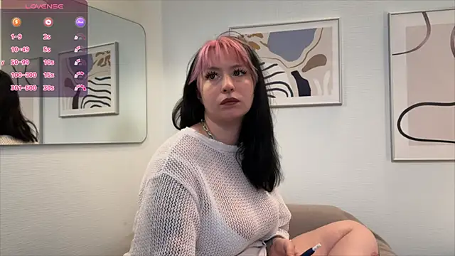Snapshot of PeggyMcDean chatting on October 15, 2025, 7:41 am PeggyMcDean online show from October 15, 2025, 7:41 am