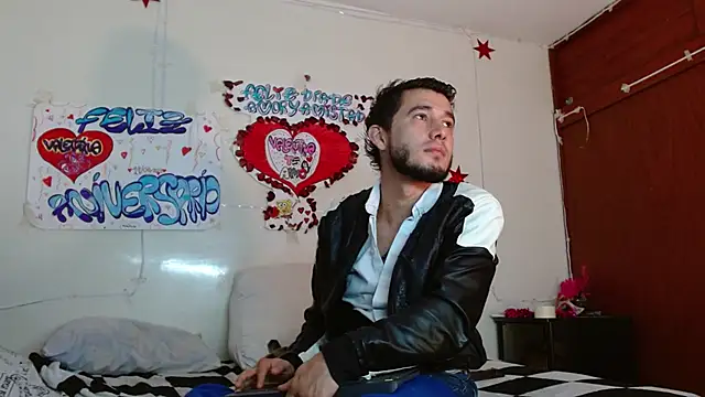 picante70  online show from April 17, 2026, 11:57 am