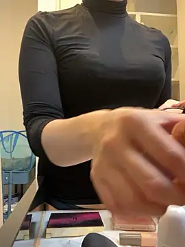  Ema ch online show from November 7, 2025, 9:48 pm