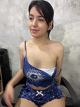 Snapshot of 1evelinewood chatting on March 18, 2025, 2:26 pm 1evelinewood online show from March 18, 2025, 2:26 pm