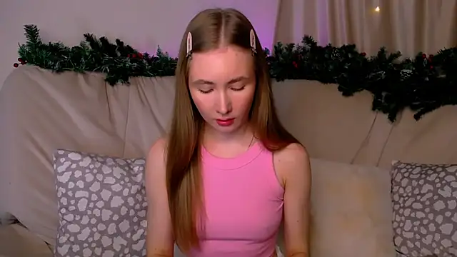 EllyColins online show from December 19, 2025, 3:02 am