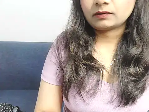 Model Show01 online show from January 15, 2026, 5:27 pm