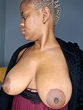 Snapshot of certifiedhottie2025 chatting on March 7, 2026, 4:31 am certifiedhottie2025 online show from March 7, 2026, 4:31 am