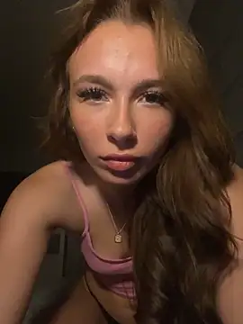 PoppyBabeMae online show from November 2, 2025, 10:56 pm