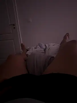 Snapshot of Extasy6689 chatting on October 13, 2025, 10:04 am Extasy6689 online show from October 13, 2025, 10:04 am