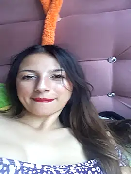 Naomy-daviis online show from October 23, 2025, 8:07 pm