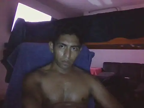 Snapshot of Vatoneza chatting on February 3, 2026, 11:26 am Vatoneza online show from February 3, 2026, 11:26 am