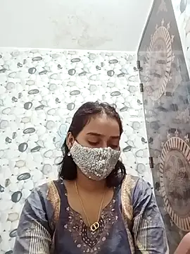 Hot Baby250 online show from April 17, 2026, 9:34 am