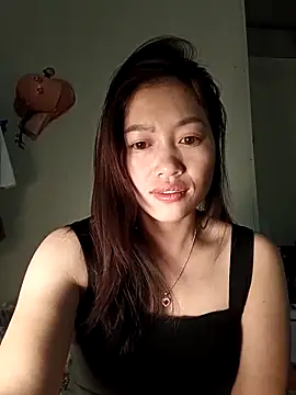 Snapshot of -Paige- chatting on February 5, 2026, 8:46 pm -Paige- online show from February 5, 2026, 8:46 pm