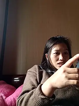 Snapshot of -Paige- chatting on February 18, 2026, 4:41 am -Paige- online show from February 18, 2026, 4:41 am