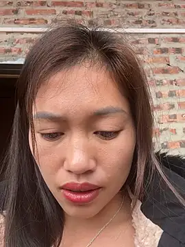 Snapshot of -Paige- chatting on February 19, 2026, 5:03 am -Paige- online show from February 19, 2026, 5:03 am