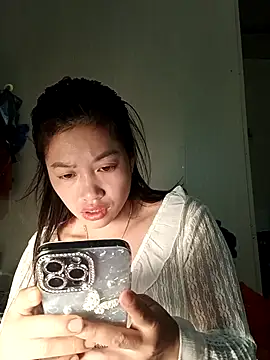 Snapshot of -Paige- chatting on February 20, 2026, 9:48 pm -Paige- online show from February 20, 2026, 9:48 pm