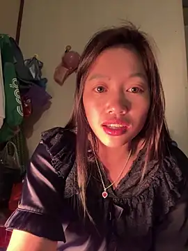 Snapshot of -Paige- chatting on February 22, 2026, 3:43 pm -Paige- online show from February 22, 2026, 3:43 pm