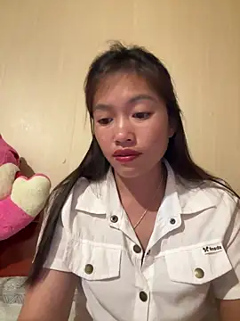 Snapshot of -Paige- chatting on March 26, 2026, 9:37 am -Paige- online show from March 26, 2026, 9:37 am