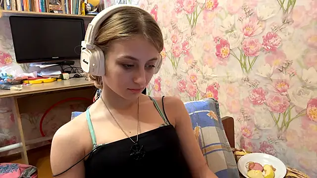 Snapshot of AmeliLia chatting on February 7, 2026, 10:08 am AmeliLia online show from February 7, 2026, 10:08 am