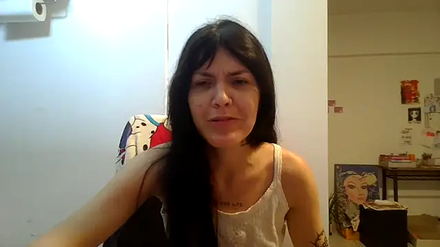 miapink33 online show from February 15, 2026, 2:19 am