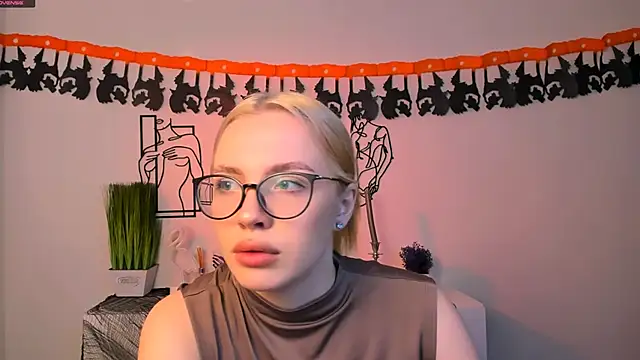 sendi cais online show from November 3, 2025, 5:52 am