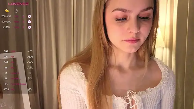 Ritamillersi online show from December 3, 2025, 11:08 am