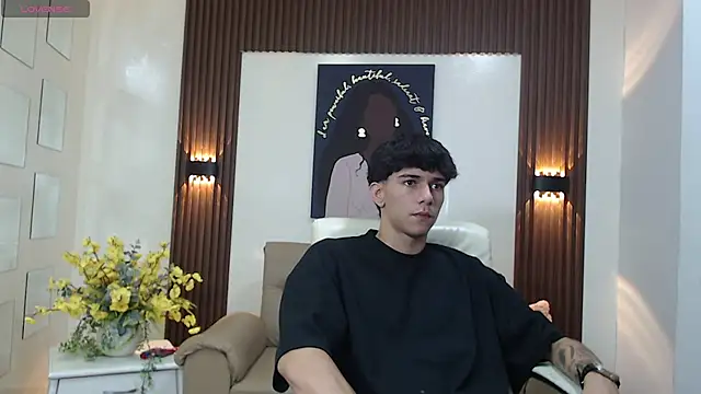 AmethystShadow17 online show from October 27, 2025, 3:49 pm