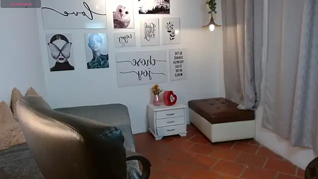 AmethystShadow17 online show from November 1, 2025, 7:27 pm