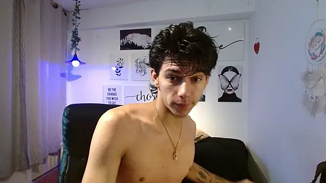 AmethystShadow17 online show from February 25, 2026, 9:46 pm