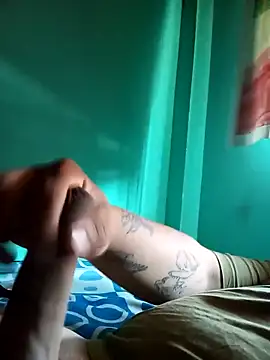 WIlGar1993 online show from November 19, 2025, 7:25 pm