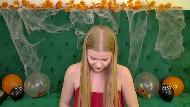 Snapshot of LilitRosen chatting on October 27, 2025, 6:12 pm LilitRosen online show from October 27, 2025, 6:12 pm