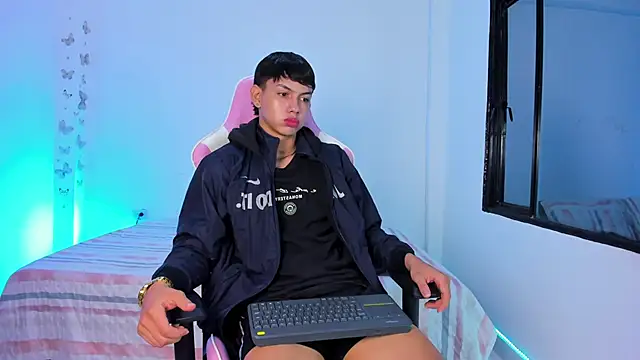 Axel Cody  online show from February 7, 2026, 11:14 am