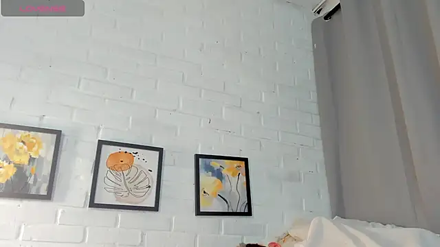 Snapshot of MATEO_HUNTER chatting on February 14, 2026, 8:33 am MATEO HUNTER online show from February 14, 2026, 8:33 am