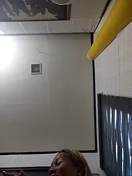 Snapshot of CockBiter83 chatting on March 4, 2026, 2:39 am CockBiter83 online show from March 4, 2026, 2:39 am